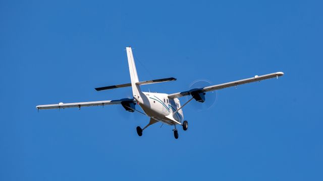 De Havilland Canada Twin Otter (VH-ZKF)