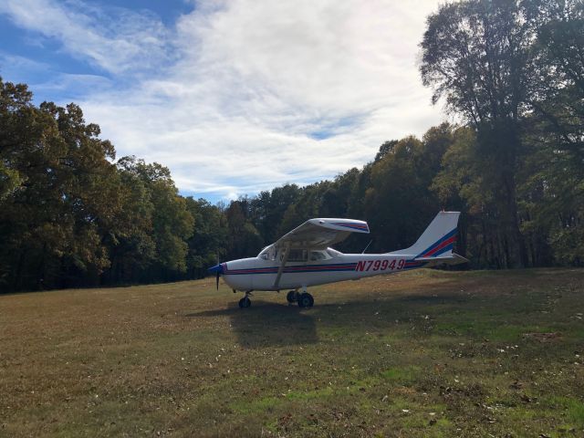 Cessna Skyhawk (N79949)