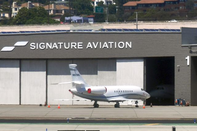 Dassault Falcon 2000 (N925BC) - Dassault Falcon 2000EX N925BC in San Diego 