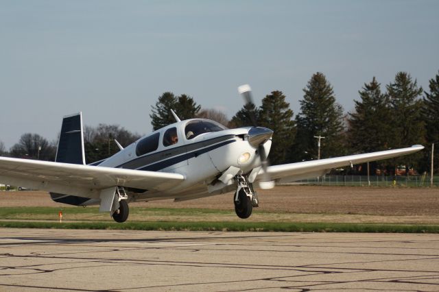 Mooney M-20 (N205KD)