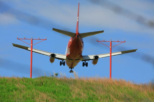 Boeing 737-200 (N321DL)