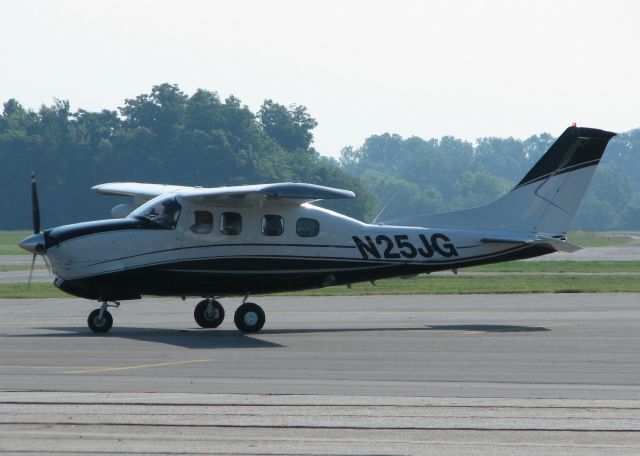 Cessna Centurion (N25JG) - Parking at Downtown Shreveport.