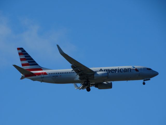 Boeing 737-700 (N809NN)