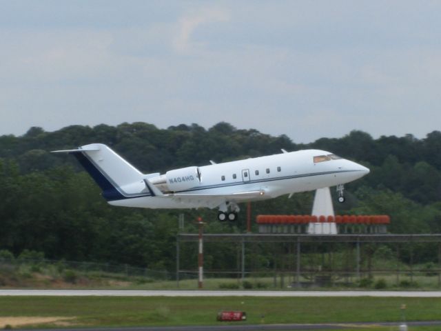 Canadair Challenger (N404HG)