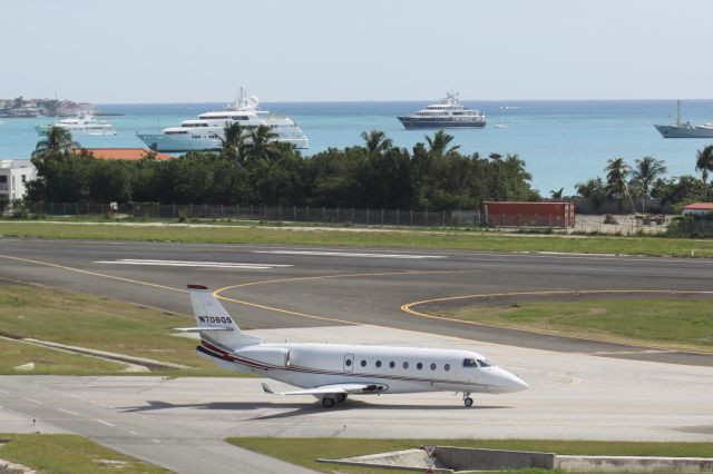 IAI Gulfstream G200 (N706QS)
