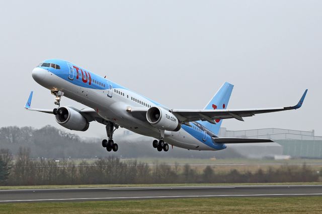 Boeing 757-200 (G-BYAY) - Now carrying TUI markings instead of Thomson, TOM2626 departs to Chambery.