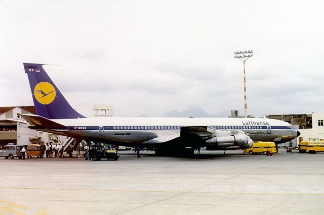 Boeing 707-100 (D-ABOX)