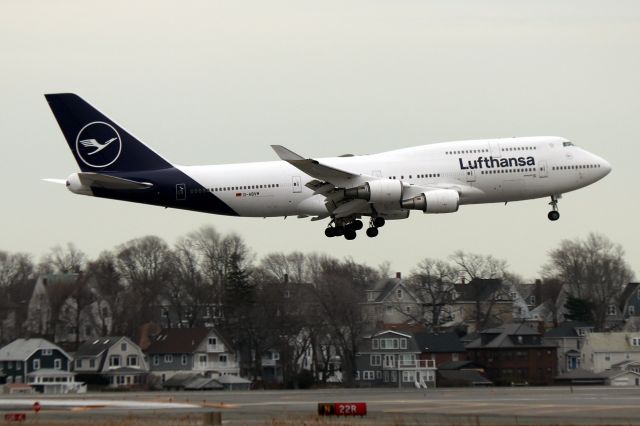 Boeing 747-400 (D-ABVM) - 'Lufthansa 5 Charlie Foxtrot' from Frankfurt, in Lufthansas's updated livery, landing on 22L 