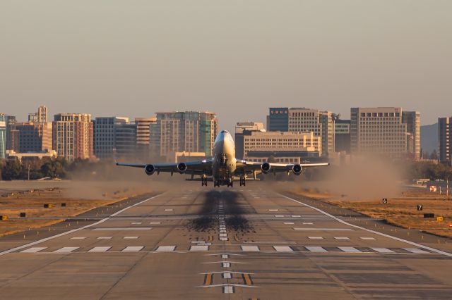 Boeing 747-400 (N263SG)