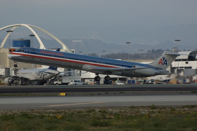 McDonnell Douglas MD-80 (N578AA) - McDonnell Douglas MD-82. Built in Long Beach California.