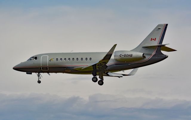 Dassault Falcon 2000 (C-GOHB)