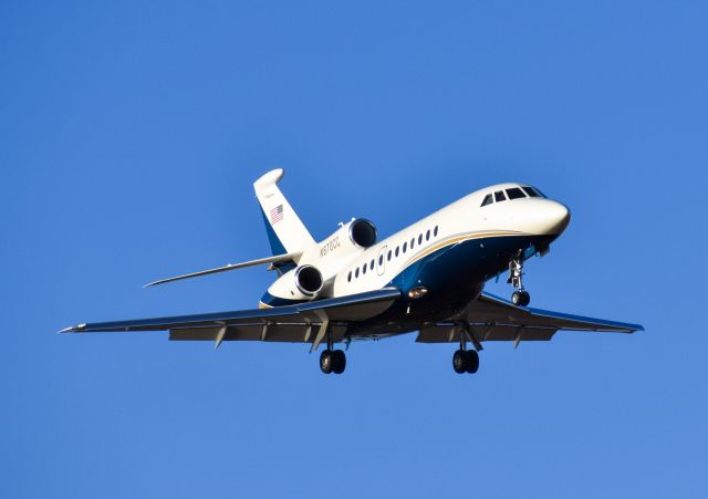 Dassault Falcon 900 (N970CC)