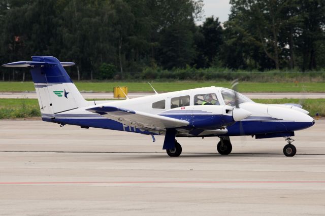 Piper PA-44 Seminole (PH-SAE)