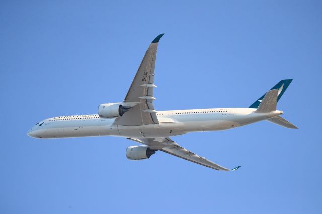 Airbus A350-1000 (B-LXK) - November 23rd 2019:KIX-HKG.