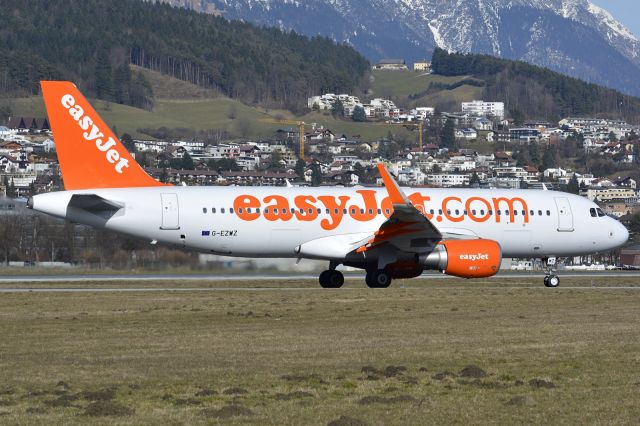 Airbus A320 (G-EZWZ)