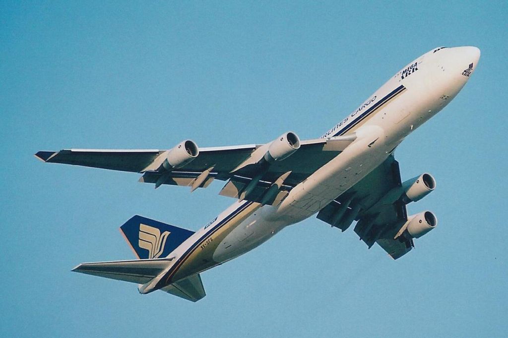 Boeing 747-400 (9V-SFG)