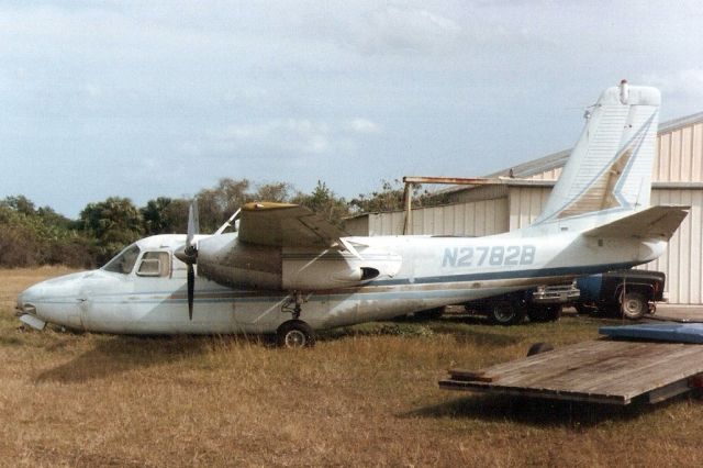 Aero U-4A Commander 560 (N2782B) - Seen here in Jan-92.