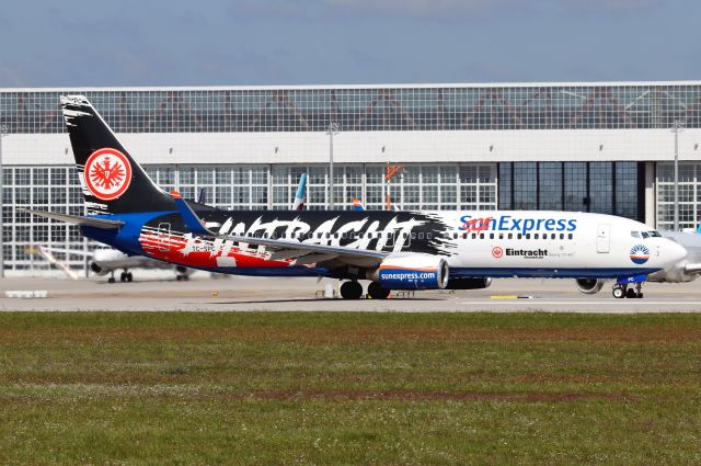 Boeing 737-800 (TC-SPC)