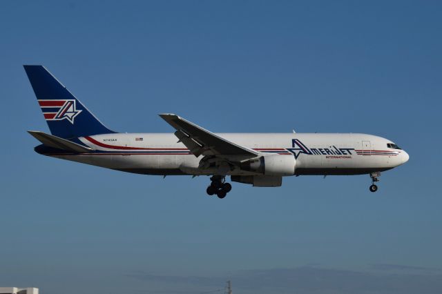 BOEING 767-200 (N743AX) - Miami International, October 2017