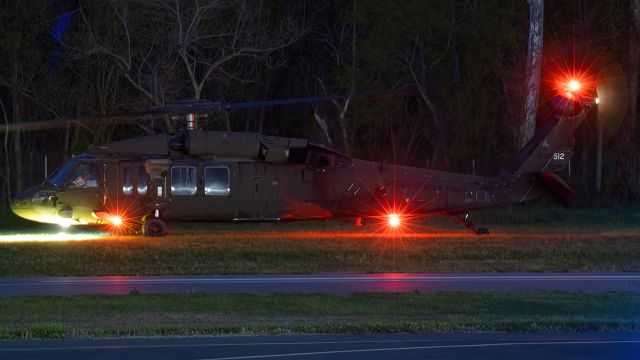 9326512 — - PAT18 stopping on the grass for a couple minutes at College Park Airport 