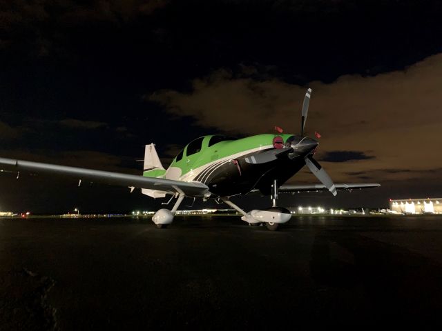 Cessna 400 (N517X)