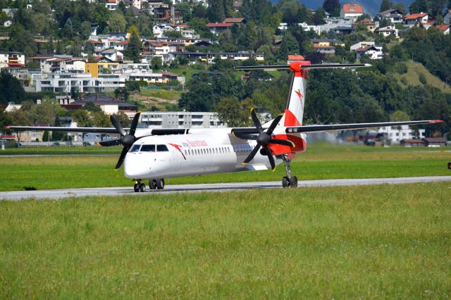 de Havilland Dash 8-400 (OE-LGK)