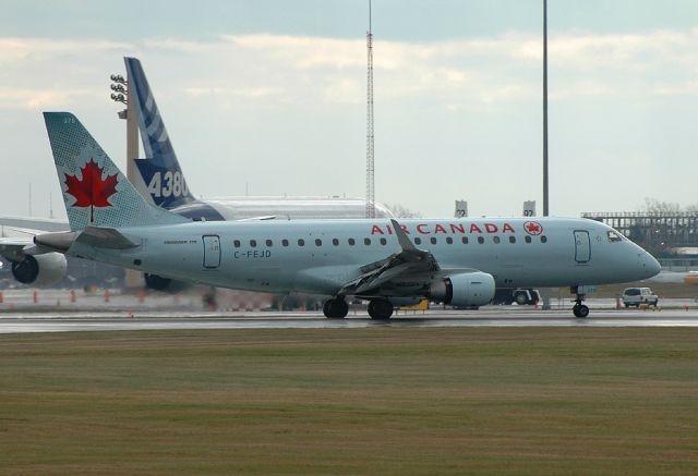 Embraer 170/175 (C-FEJD)