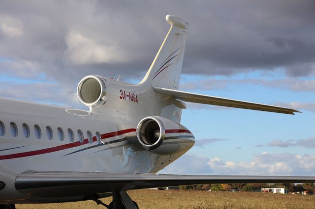 Dassault Falcon 900 (3A-MGA)