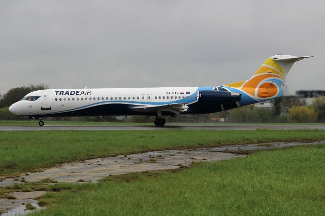 Fokker 100 (9A-BTE)