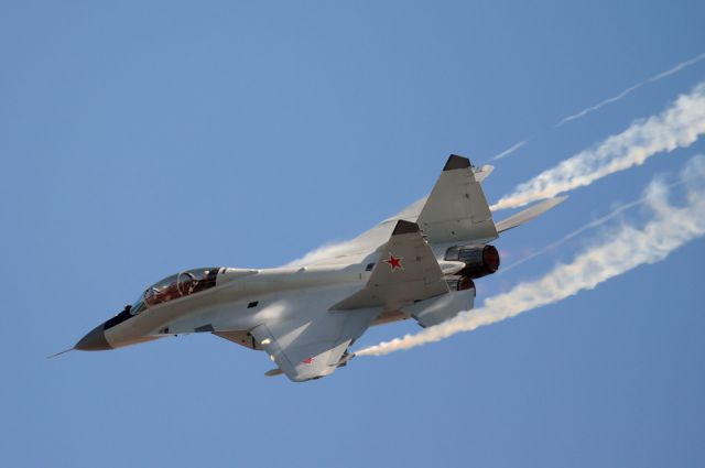 — — - Mig-29