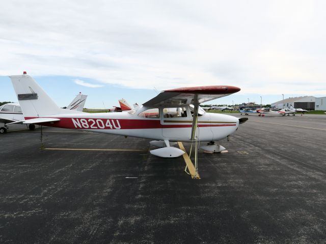 Cessna Skyhawk (N8204U)