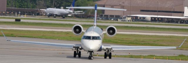 Canadair Regional Jet CRJ-900 (N906XJ)