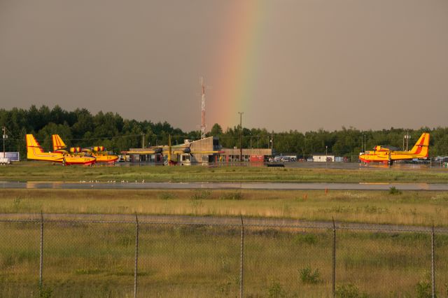 Canadair CL-215 (C-GFQB)