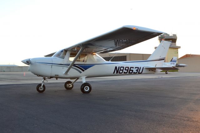 Cessna Commuter (N8963U)