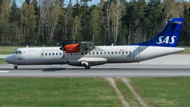 ATR ATR-72 (OY-JZC)