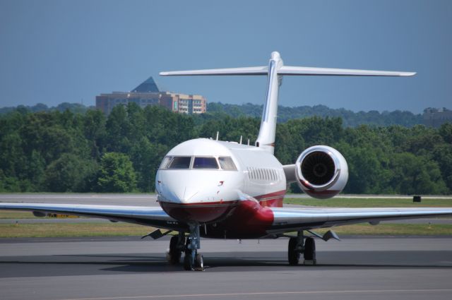 Bombardier Global Express (N85D) - DOLE FOODS FLIGHT OPERATIONS INC at KJQF - 7/19/14
