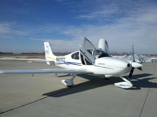Cirrus SR-20 (N811CC)