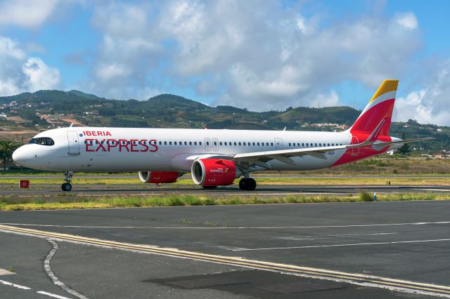 Airbus A321neo (EC-NGP)