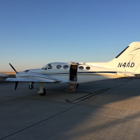 Cessna 421 (N4AD)