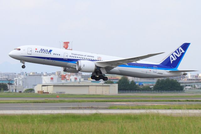 Boeing 787-9 Dreamliner (JA830A)