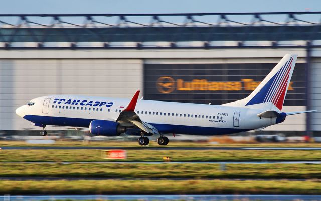 Boeing 737-800 (N798CS) - capstar aviation (ex-transaero) b737-8k5(wl) n798cs about to land at shannon 13/1/17.