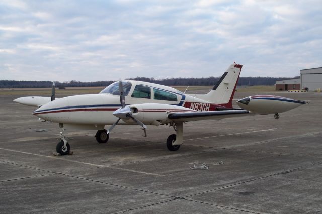 Cessna 310 (N83GH) - 12 Dec 2008