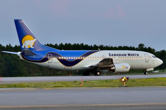 BOEING 737-300 (C-FGCN) - Ready to go to Louisville, KY on charter.