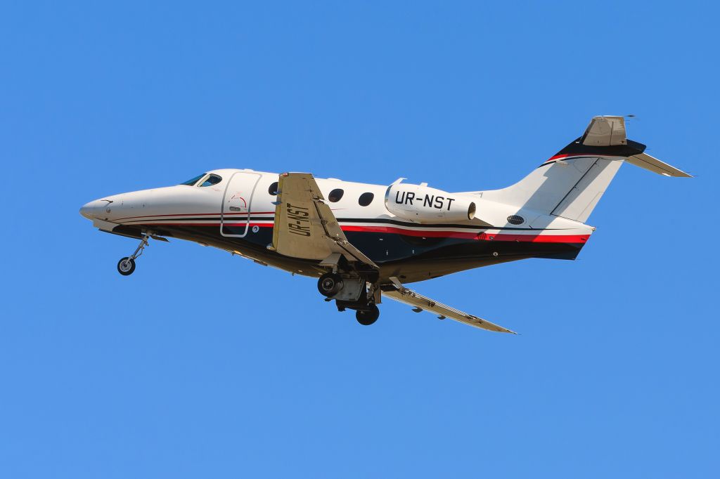 Beechcraft Premier 1 (UR-NST)