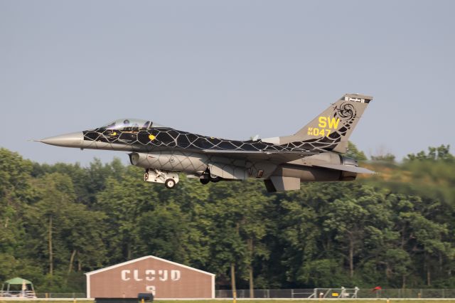 Lockheed F-16 Fighting Falcon (94-0047) - The USAF Viper Demo Team's F-16 blasts off at EAA Airventure 2021.