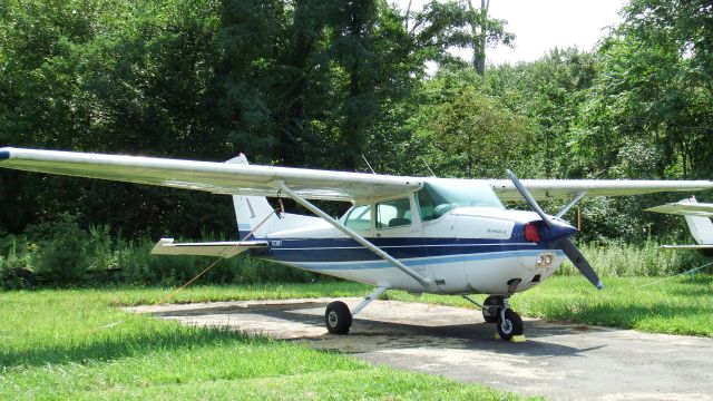 Cessna Skyhawk (N739KY)