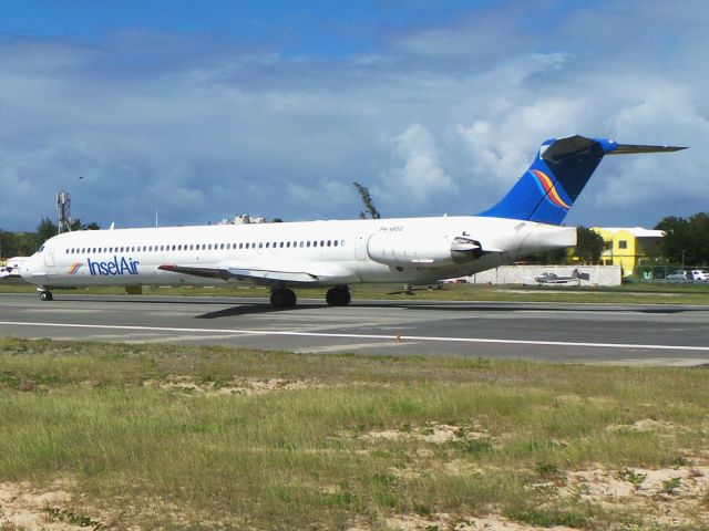 McDonnell Douglas MD-83 (P4-MDG)