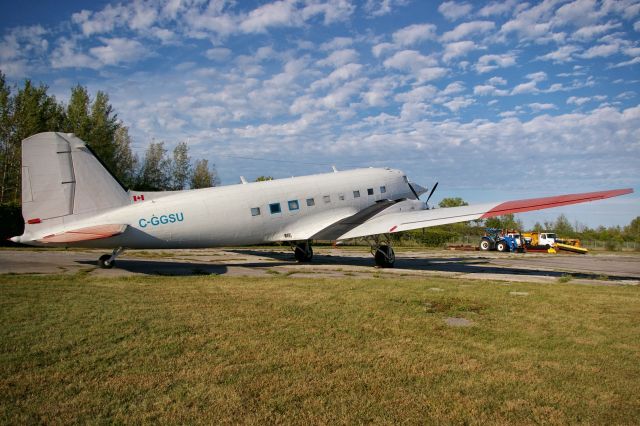 Douglas DC-3 (C-GGSU)