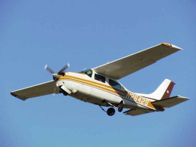 Cessna Centurion (N2642S) - Taking off RWY 26L
