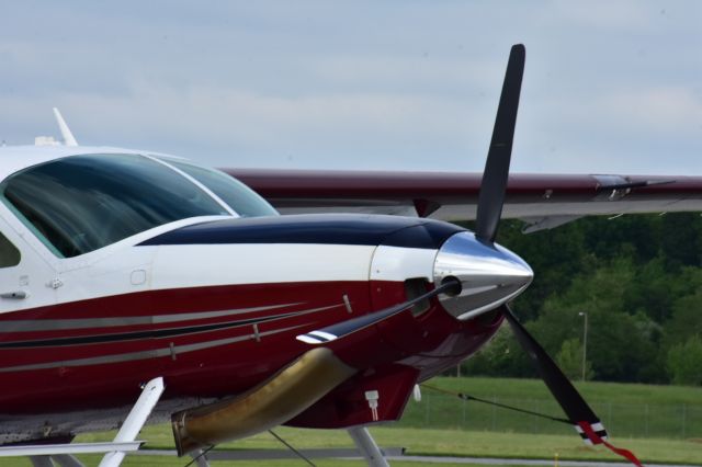 Cessna Caravan — - Cessna 208